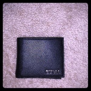 Guess wallet
